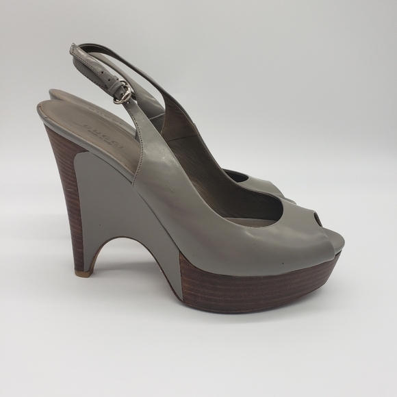 49- GUCCI Leather Slingback Wedges Sandals Size 36 1/2 EU  6 US - Picture 1 of 12